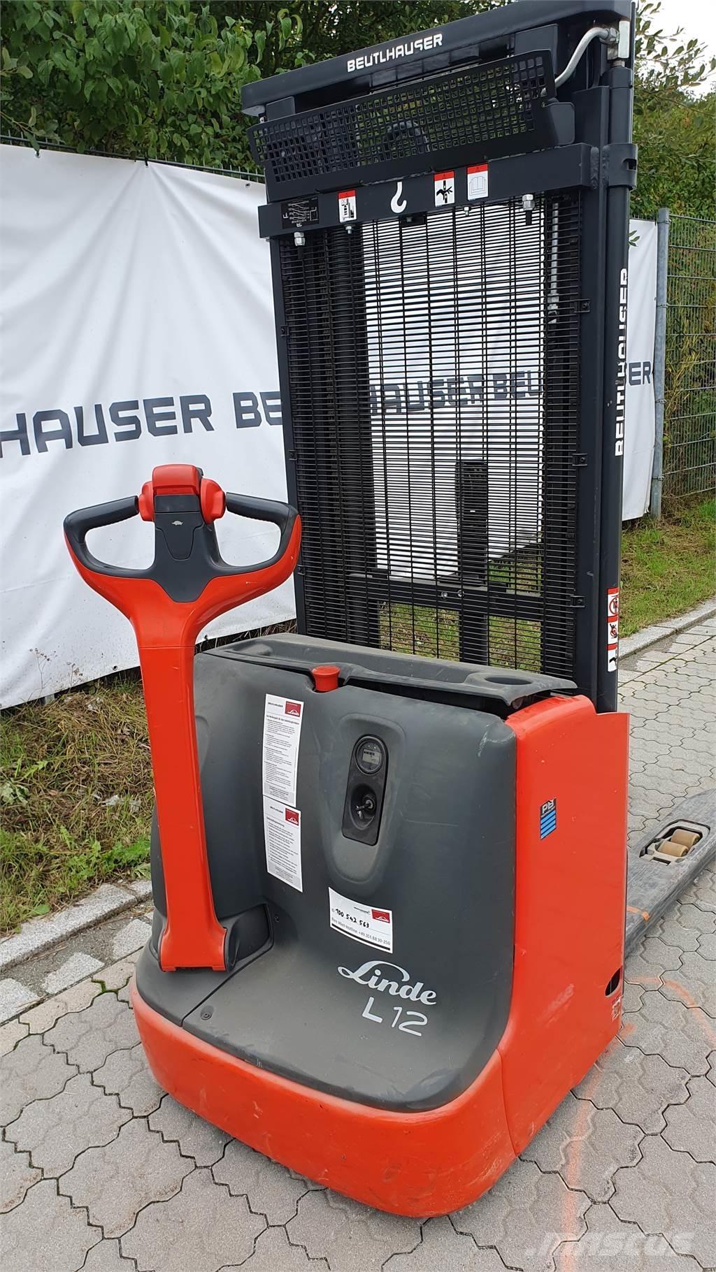 Linde L12i Transpallet uomo a terra