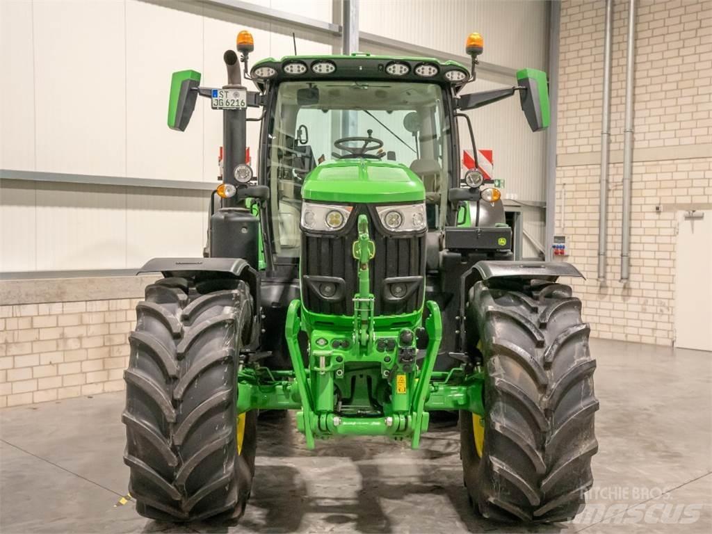 John Deere 6R215 Trattori