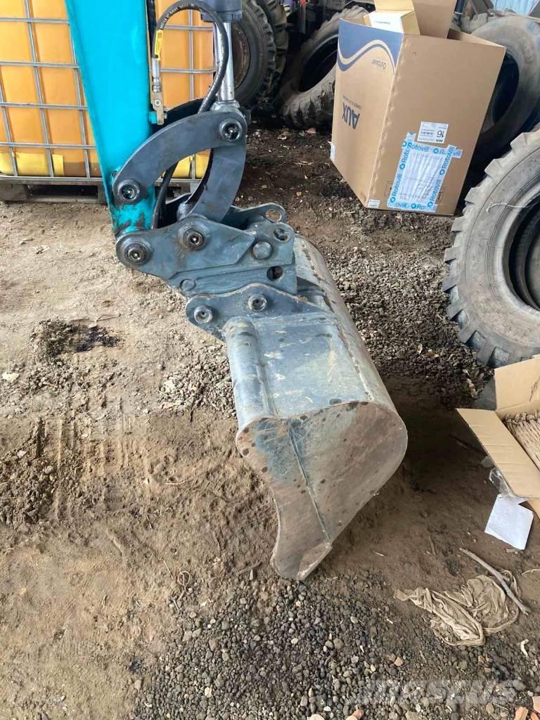 Sunward SWE 25 UF Miniescavatori