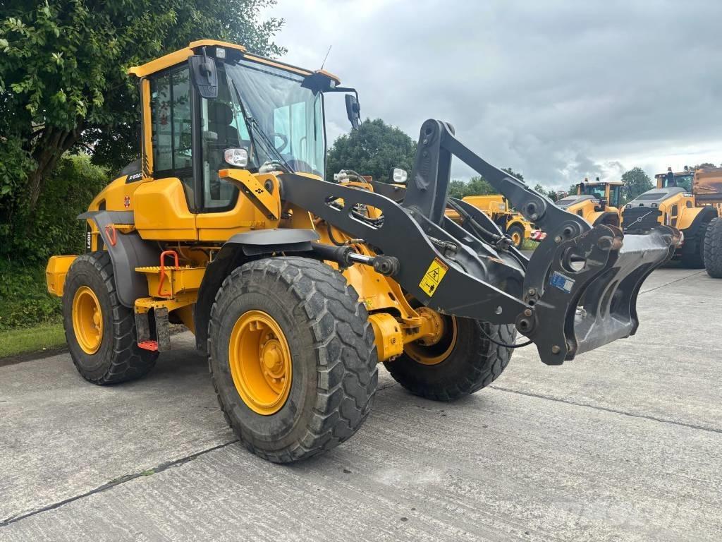 Volvo L 60 H Pale gommate