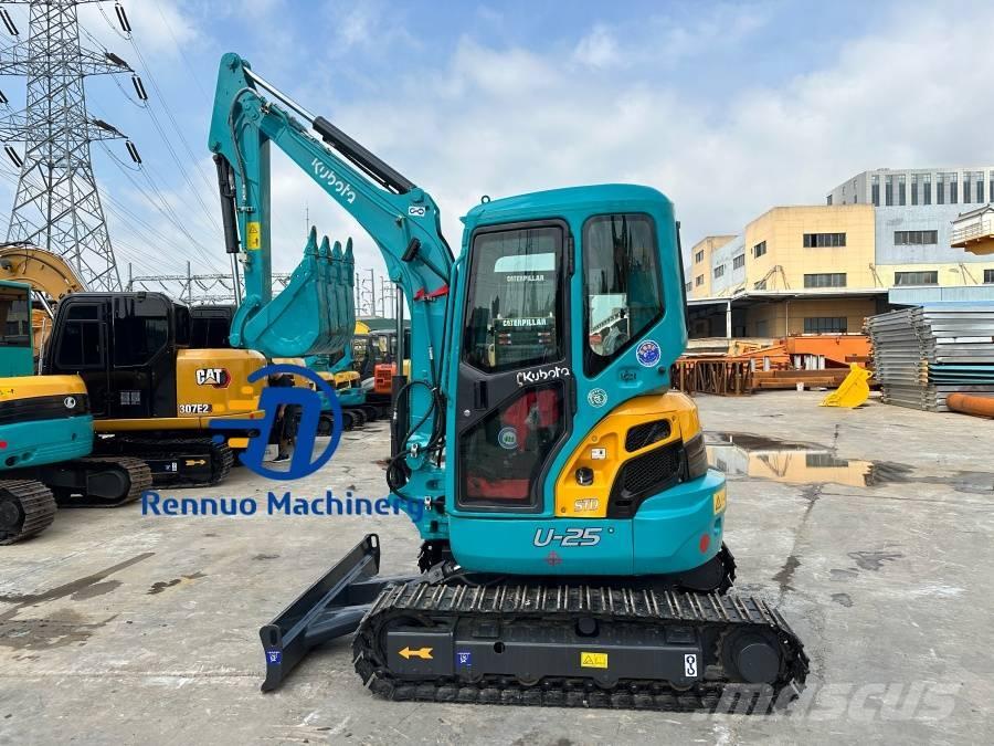Kubota U 25 Miniescavatori
