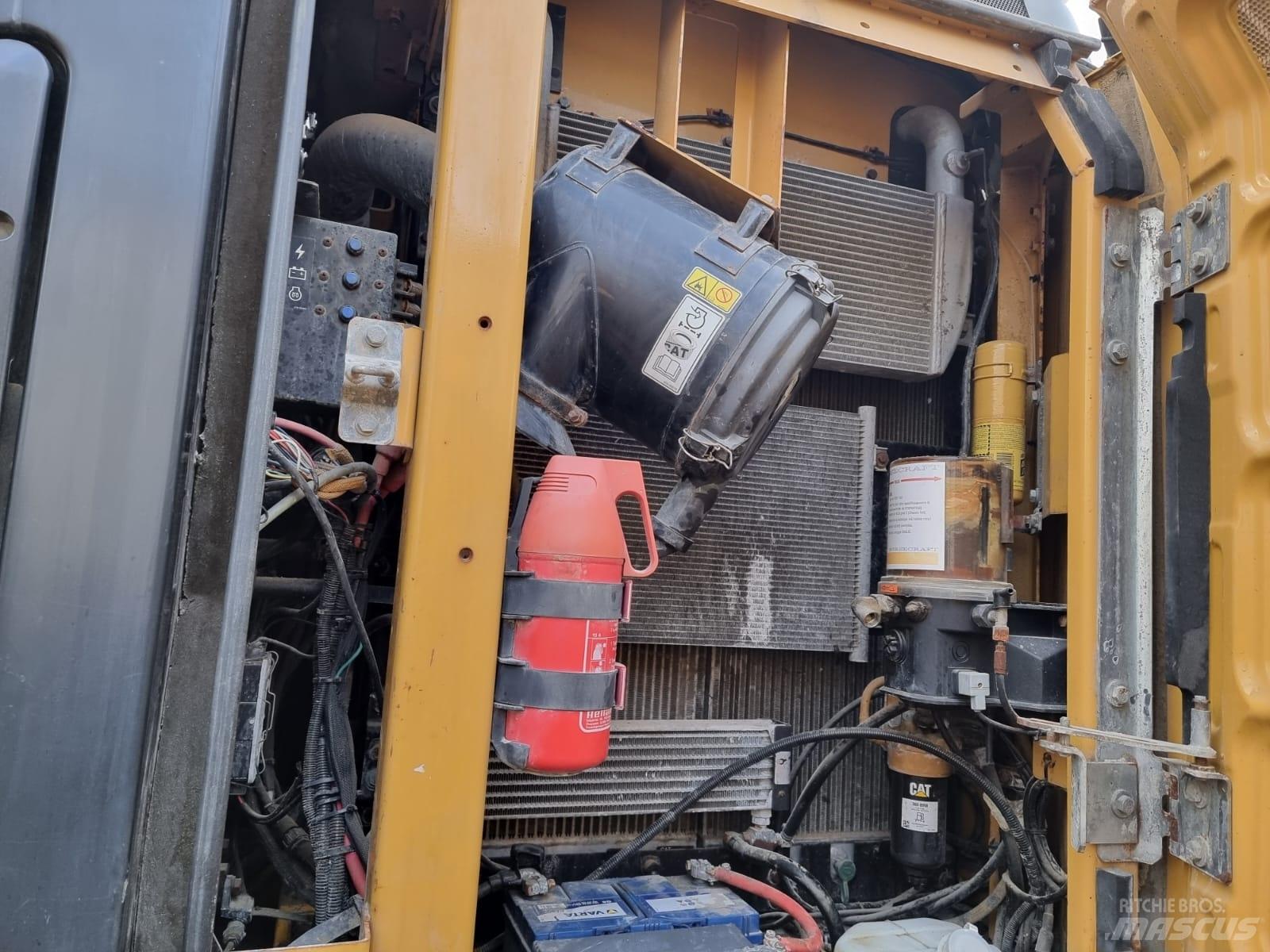 CAT 320 E Escavatori cingolati