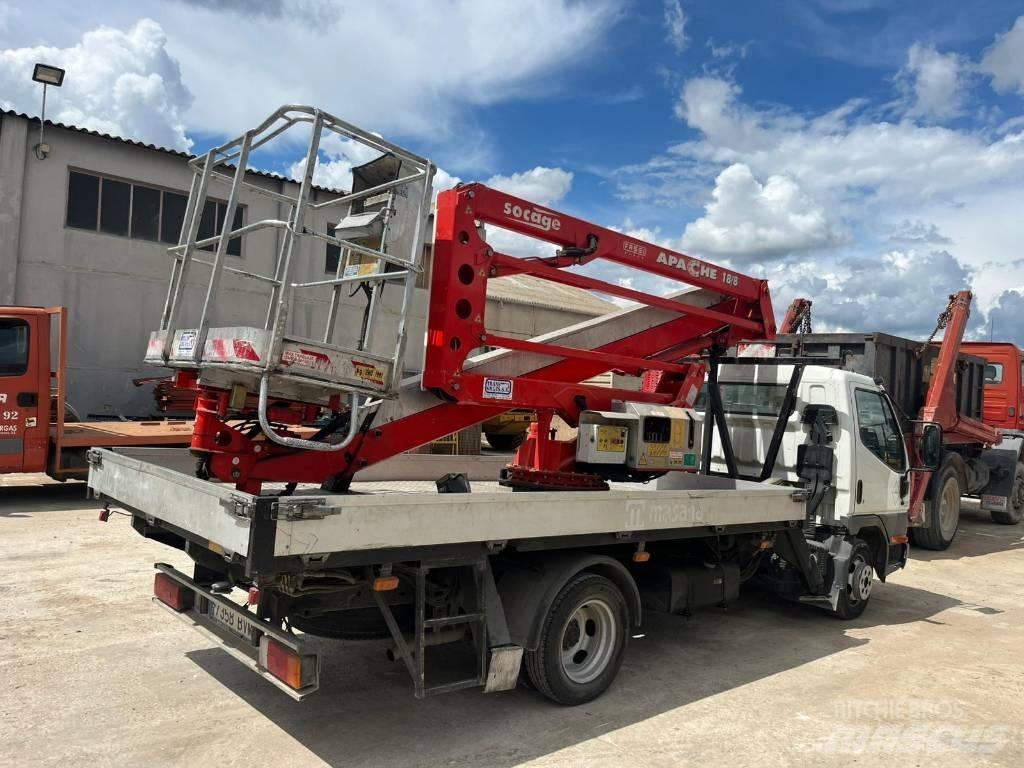 Mitsubishi Canter Camion con gancio di sollevamento