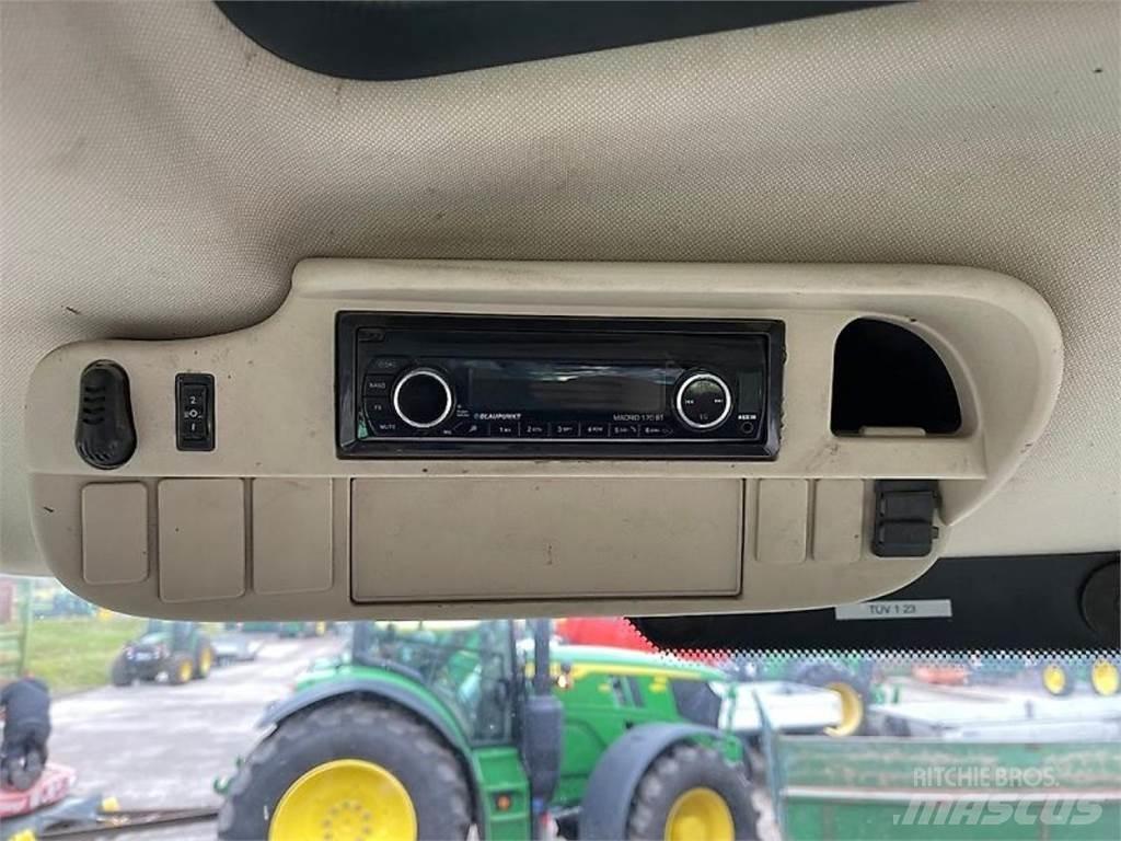 John Deere 6155R Trattori