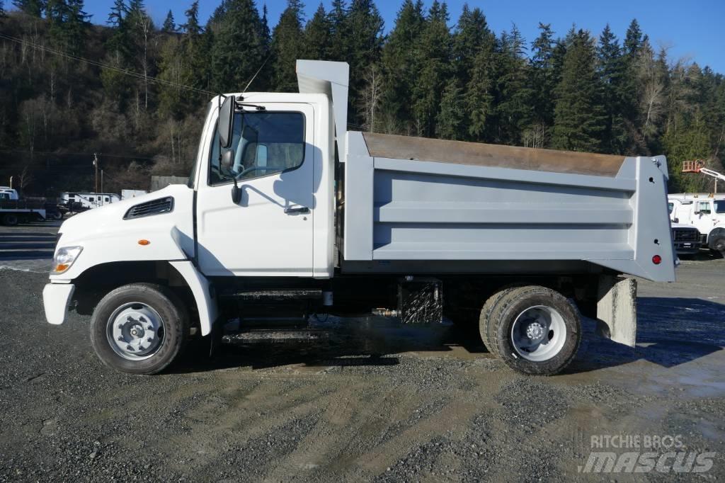 Hino 258 LP Camion ribaltabili
