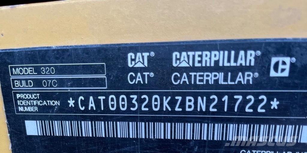 CAT 320 Escavatori cingolati