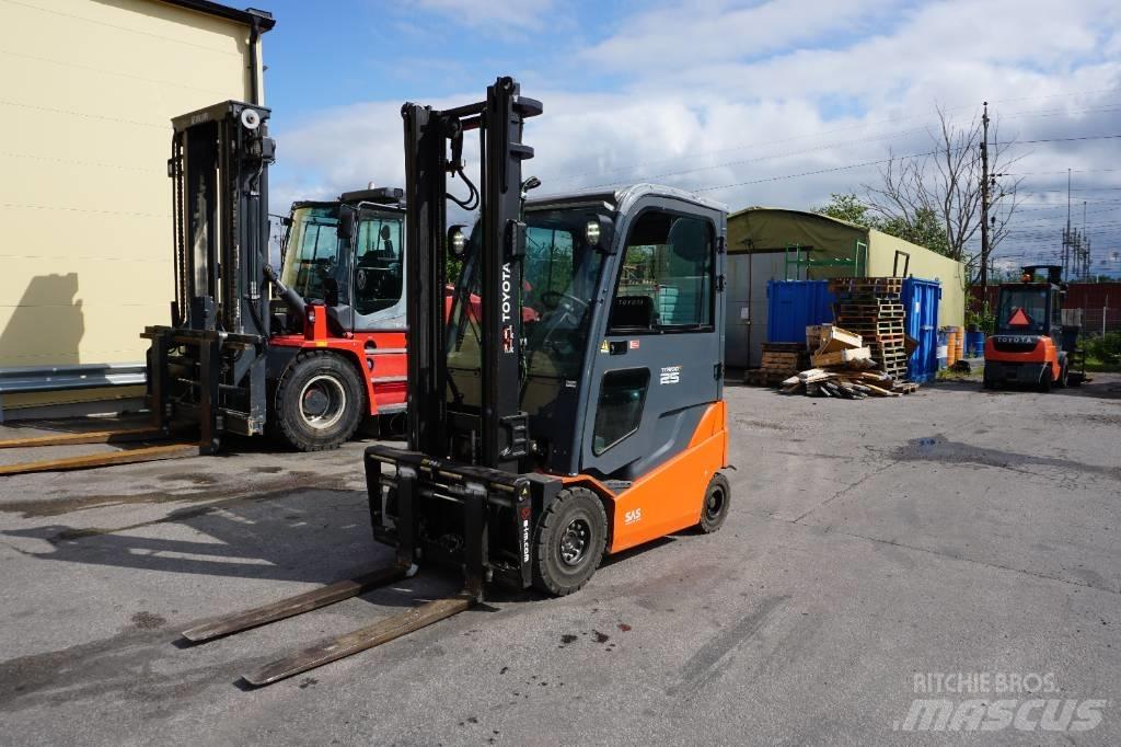 Toyota 8FBMKT25 Carrelli elevatori elettrici