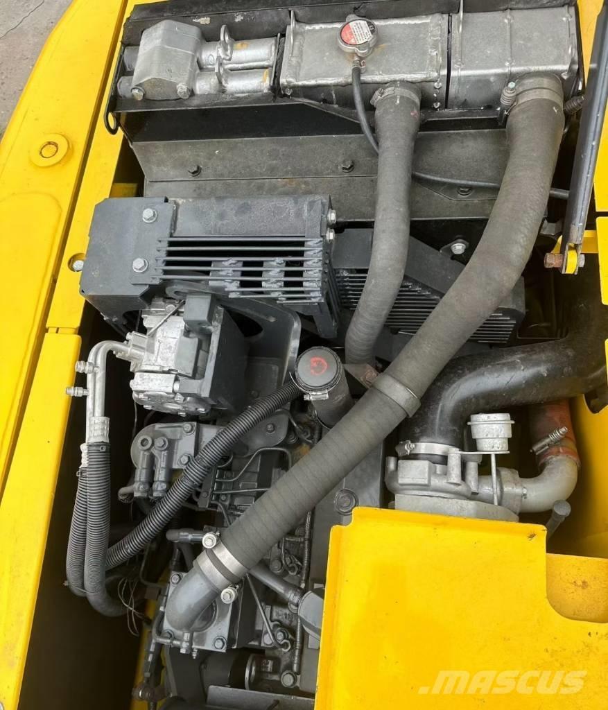 Komatsu 130 Escavatori cingolati