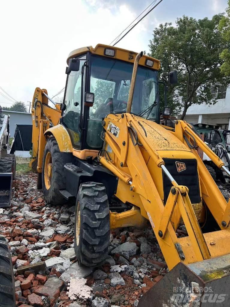 JCB 3 CX Terne