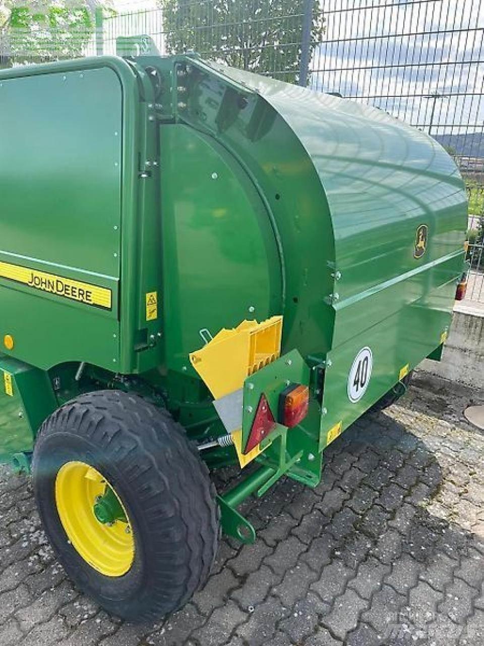 John Deere f440e Presse quadre