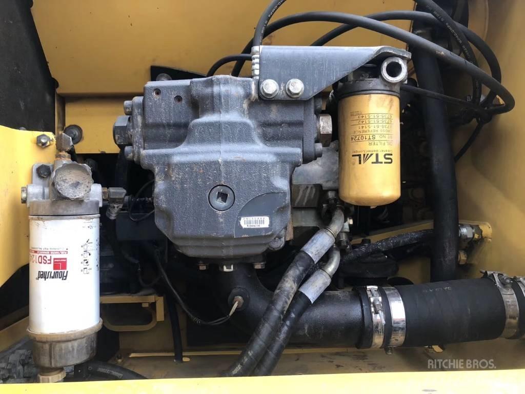 Komatsu pc220-8 Escavatori cingolati
