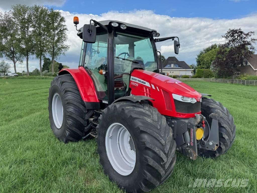 Massey Ferguson 5609 Trattori