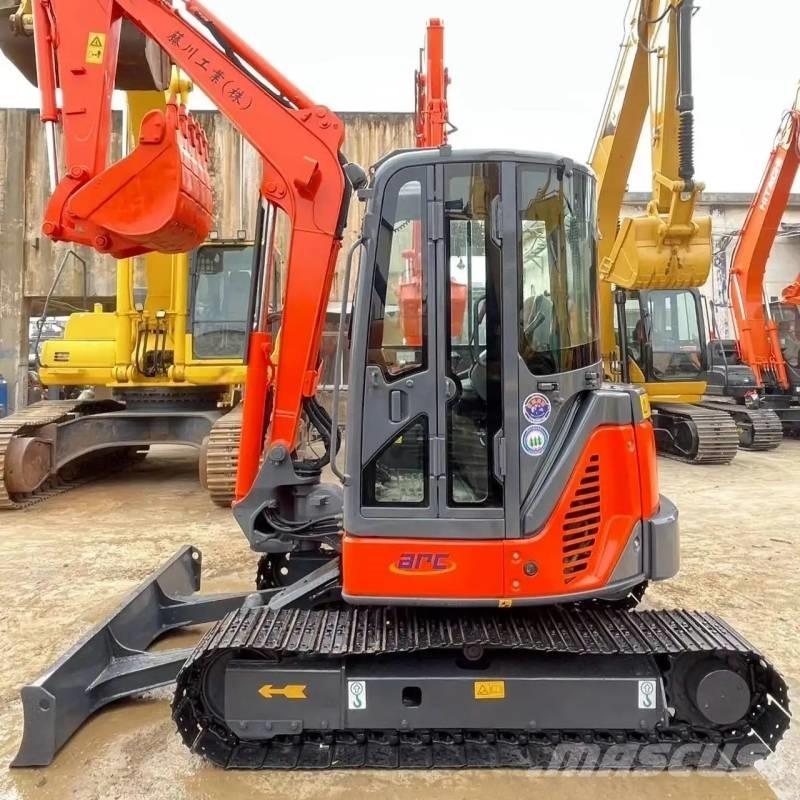Hitachi ZX50U Miniescavatori