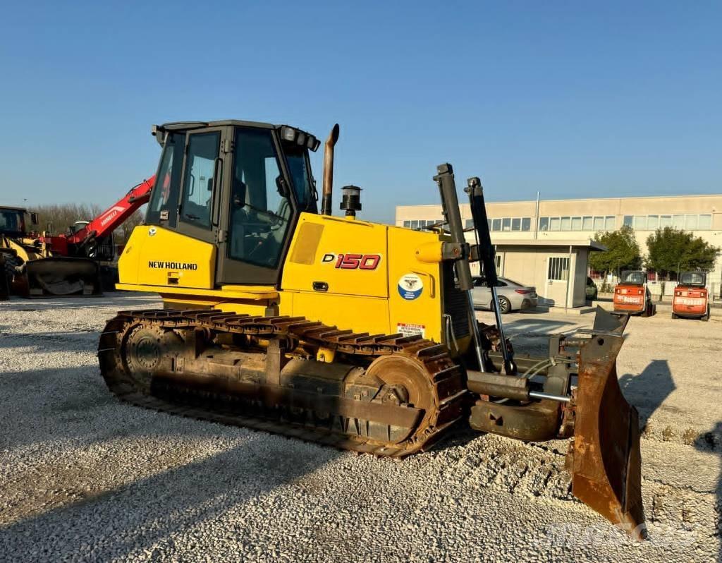 New Holland D 150 Dozer cingolati