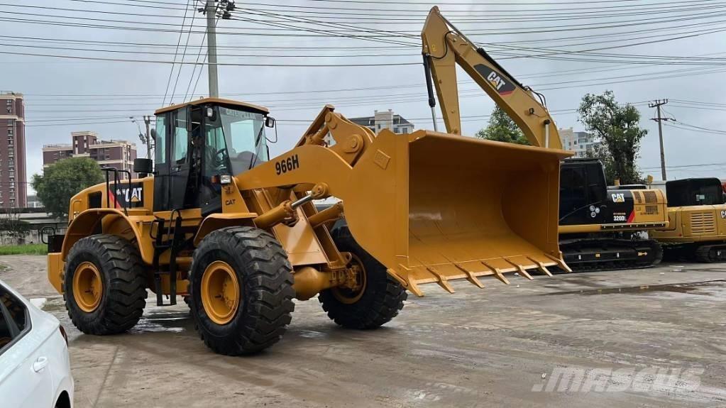 CAT 966 H Pale gommate