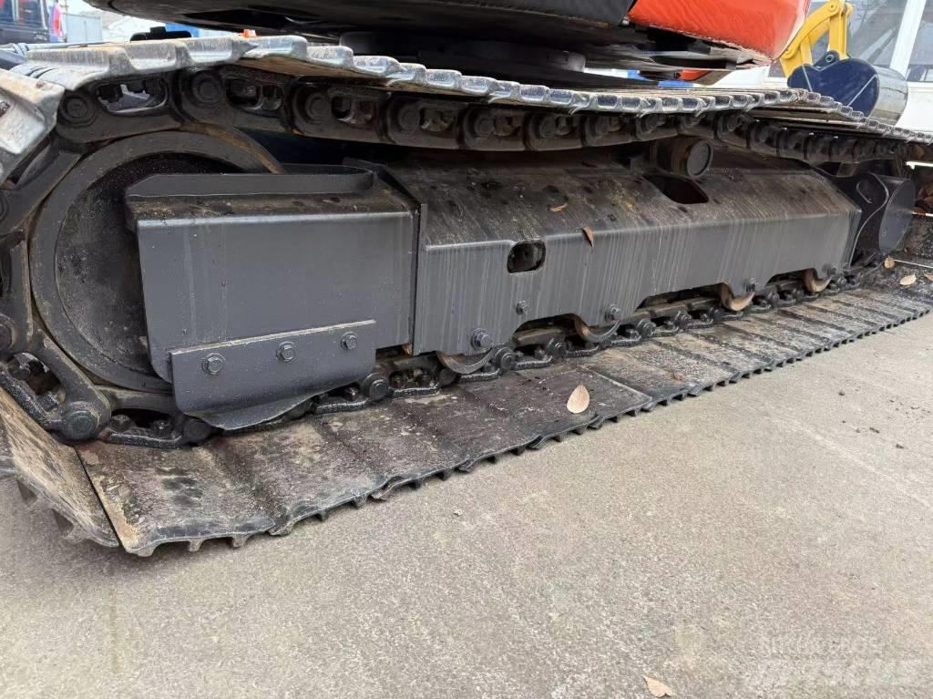 Kubota 163 Escavatori cingolati