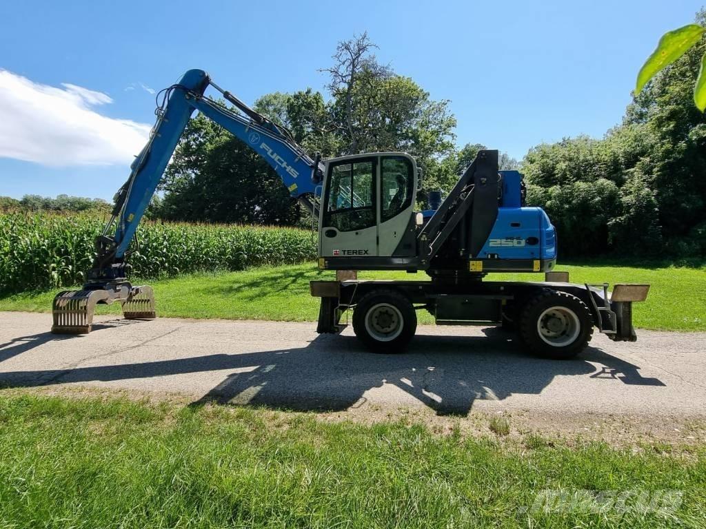 Fuchs MHL 250 Movimentazione rifiuti