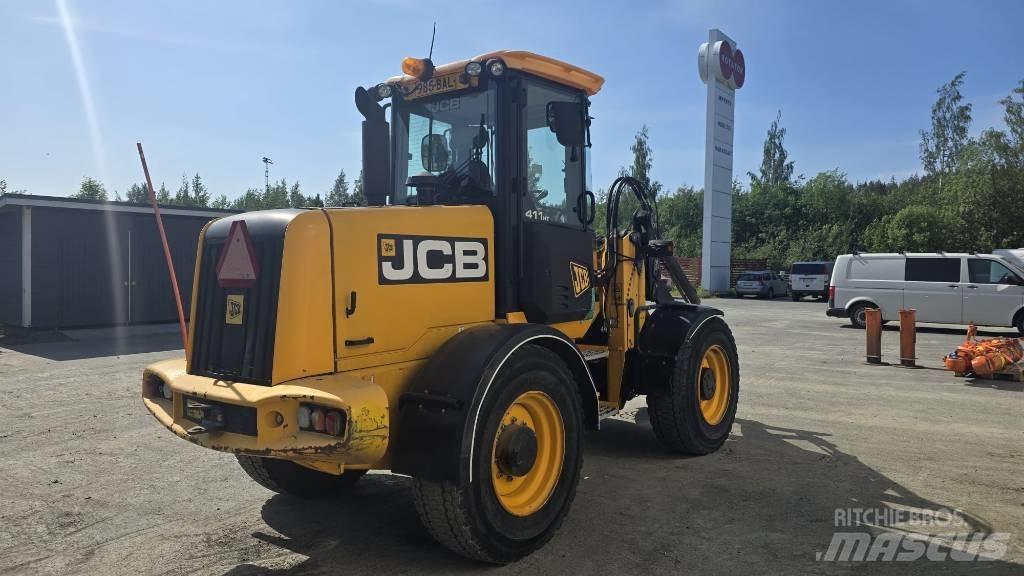 JCB 411 Pale gommate
