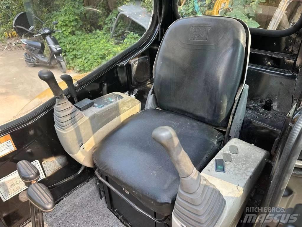 CAT 303 CR Miniescavatori
