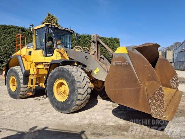Volvo L 150 H Pale gommate