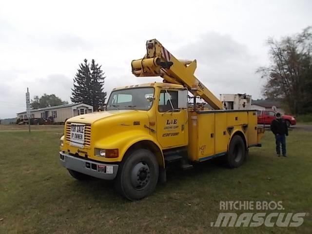 International 4900 Autogru