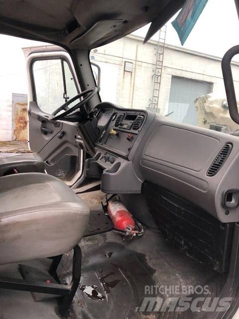 Freightliner m2 Camion cassonati