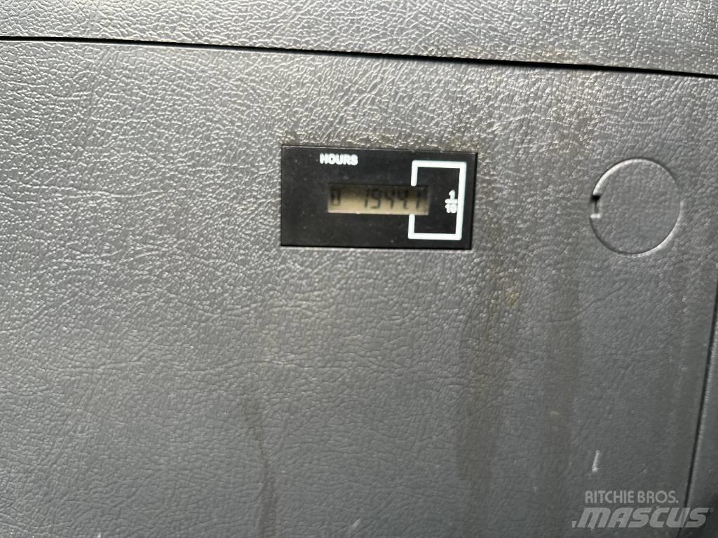 Hyundai HX 140 AL Escavatori cingolati