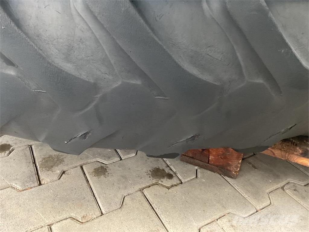 Alliance 12.4R52 Pneumatici, ruote e cerchioni