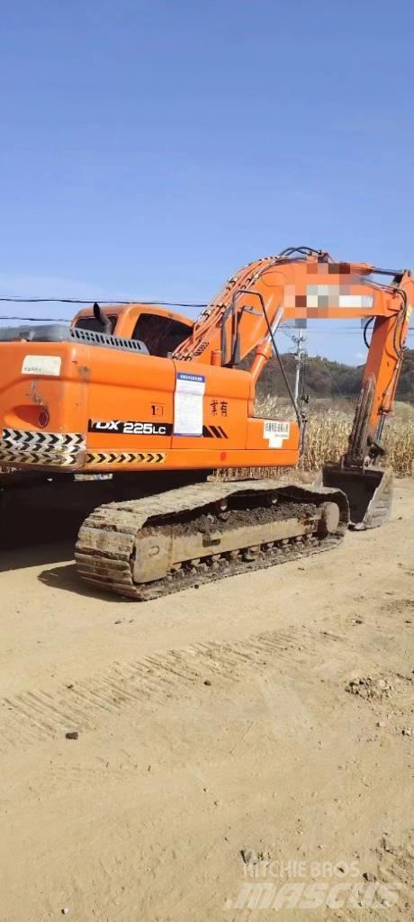 Doosan DX 225LC Escavatori cingolati