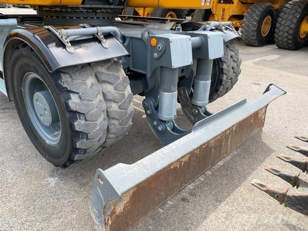 Liebherr A914 NVT Escavatori speciali