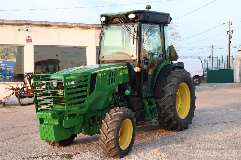 John Deere 5090 GN Trattori