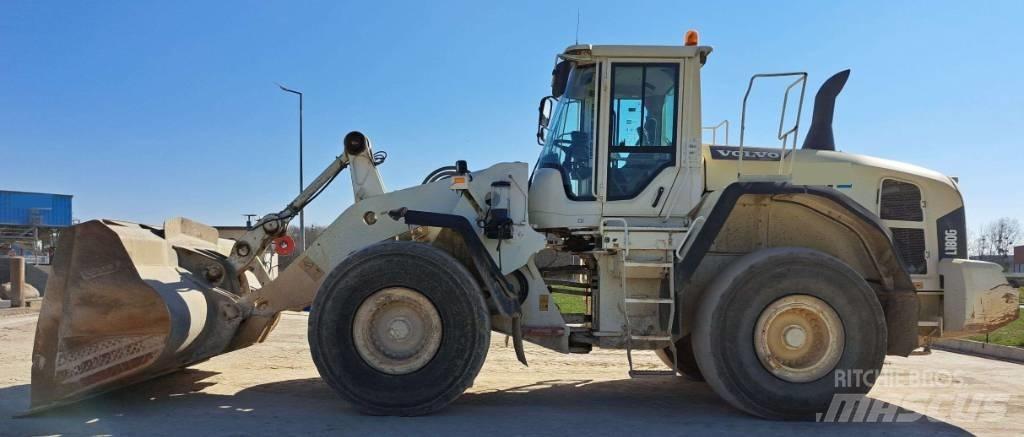 Volvo L 180 G Pale gommate