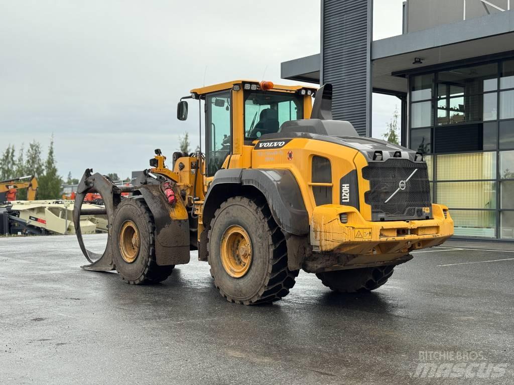 Volvo L 120 H Pale gommate