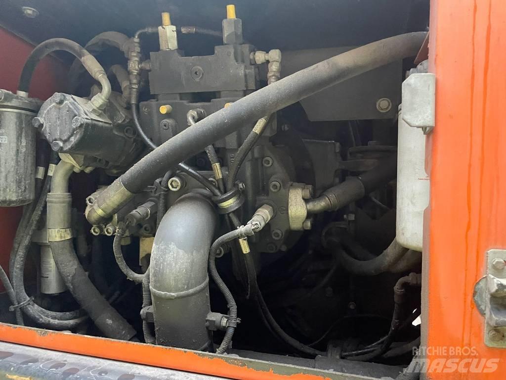 Doosan DX 210 W - 5 Escavatori gommati
