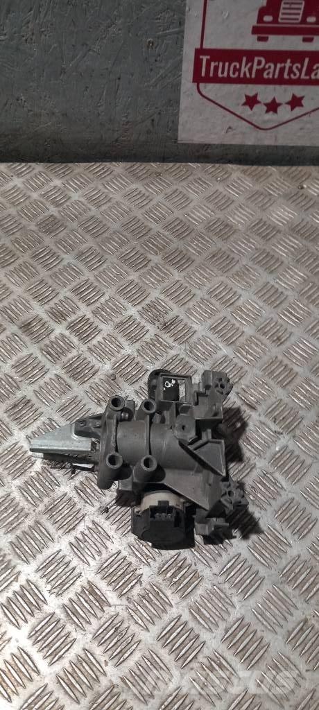 MAN TGA   81255016035 Cabine e interni