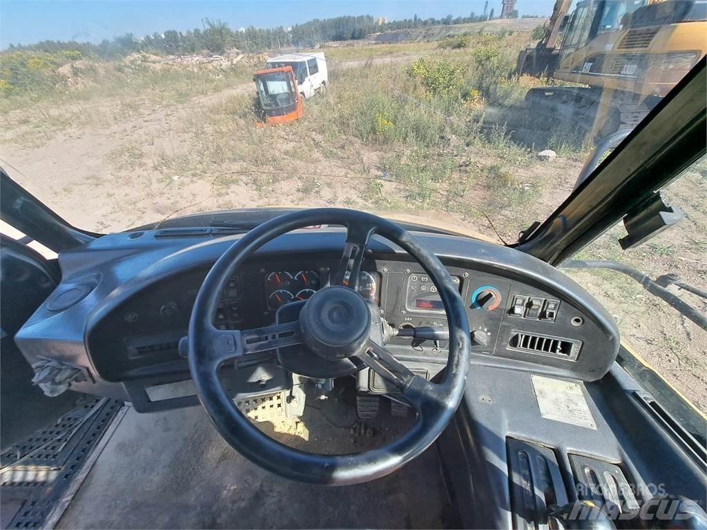 CAT 730 Autocabinati