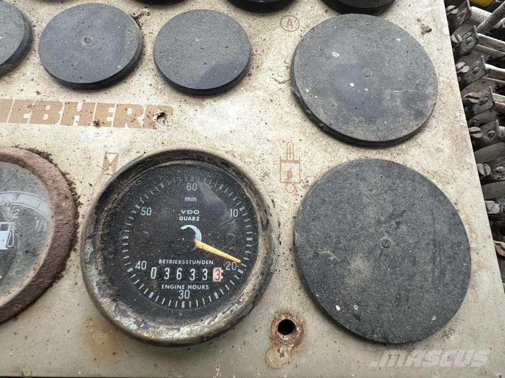 Liebherr R621 B Pale cingolate