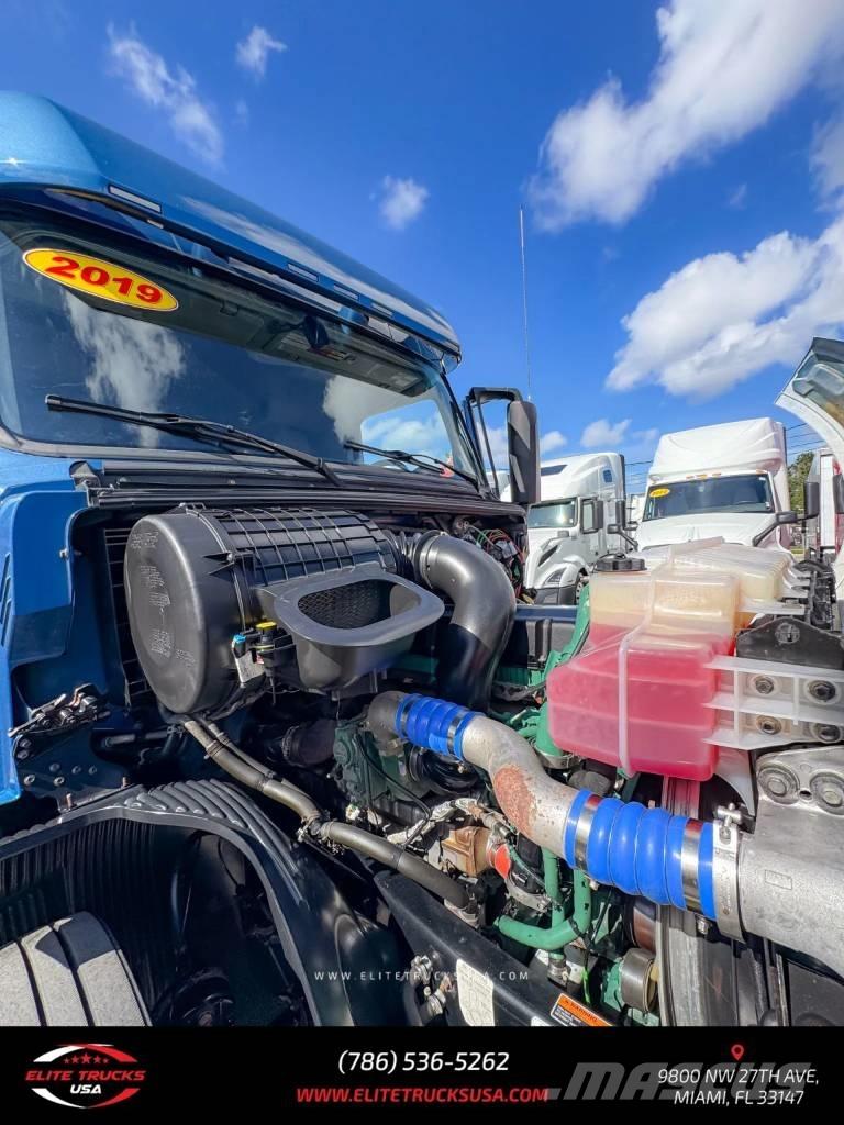 Volvo Commercial VNL Motrici e Trattori Stradali