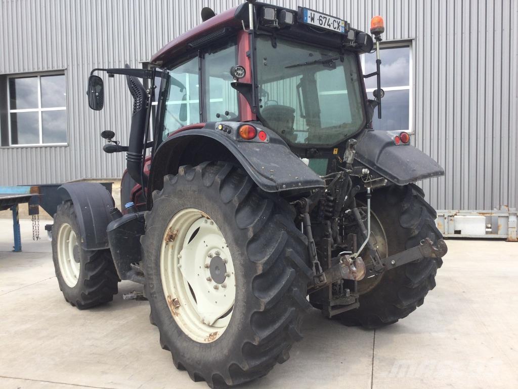 Valtra N123 Trattori