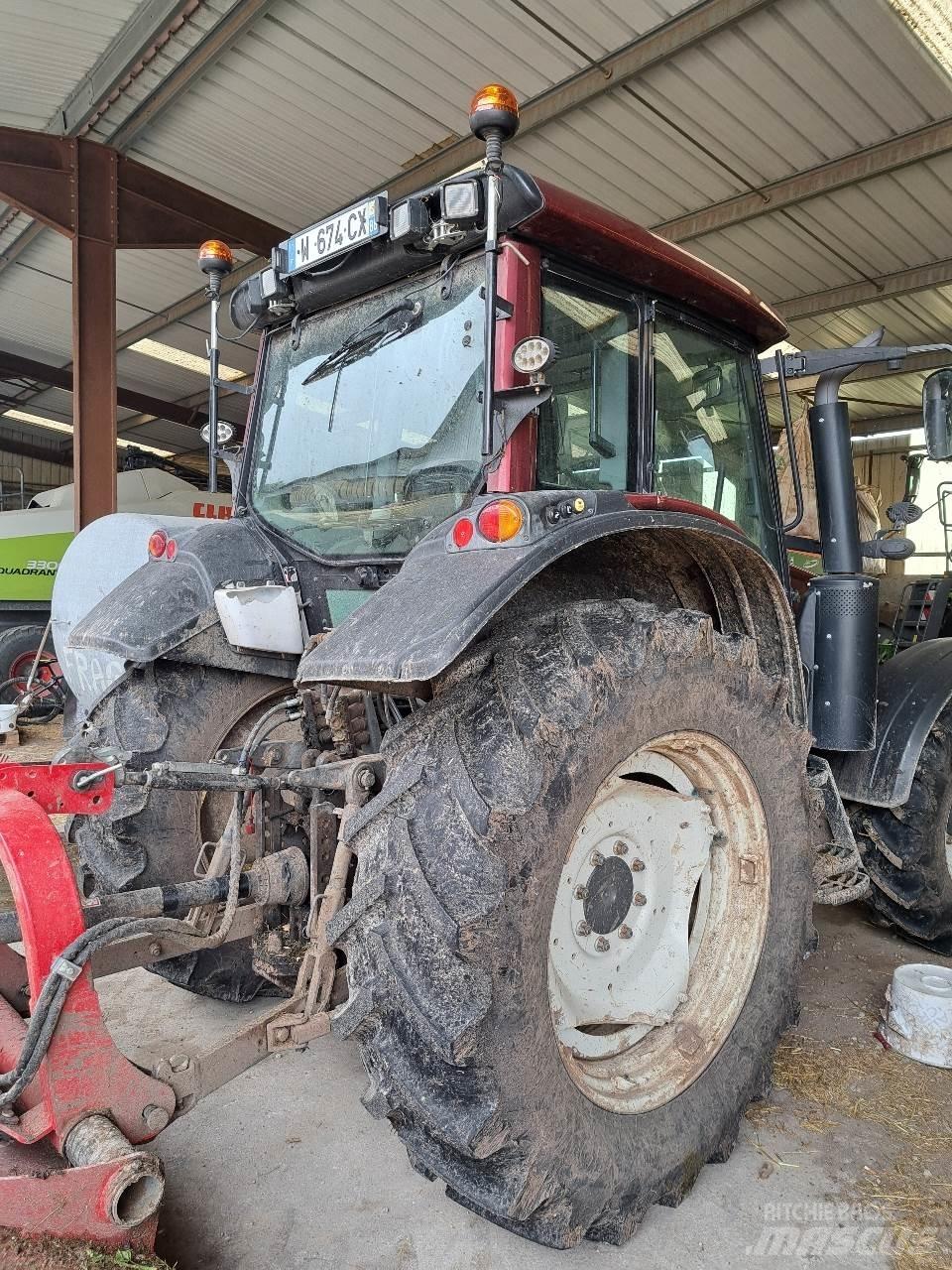 Valtra N123 Trattori