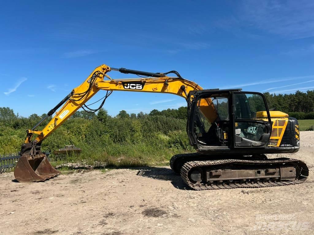 JCB JS 130 LC Escavatori cingolati