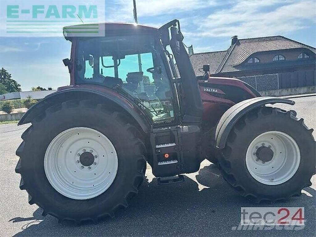 Valtra n 155 ed Trattori