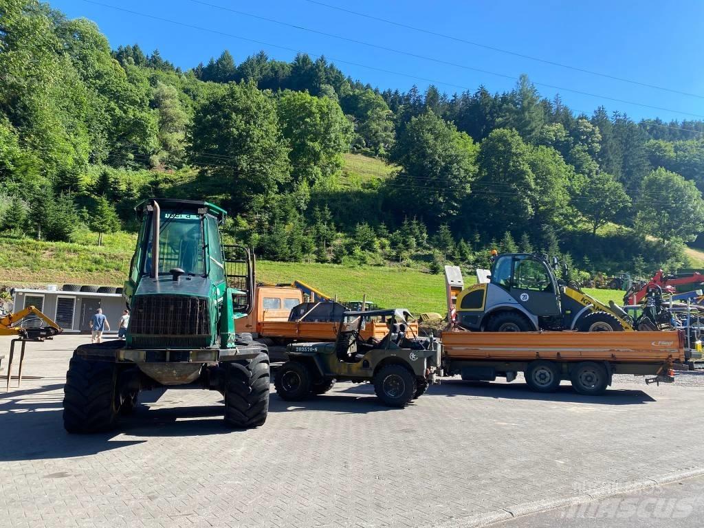 John Deere 1110 Forwarder