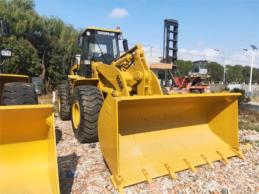 CAT 966 H Pale gommate