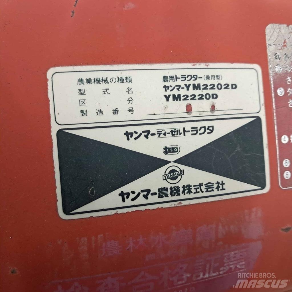 Yanmar YM 2220D Trattori