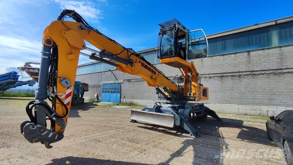 Liebherr LH 30 M Movimentazione rifiuti