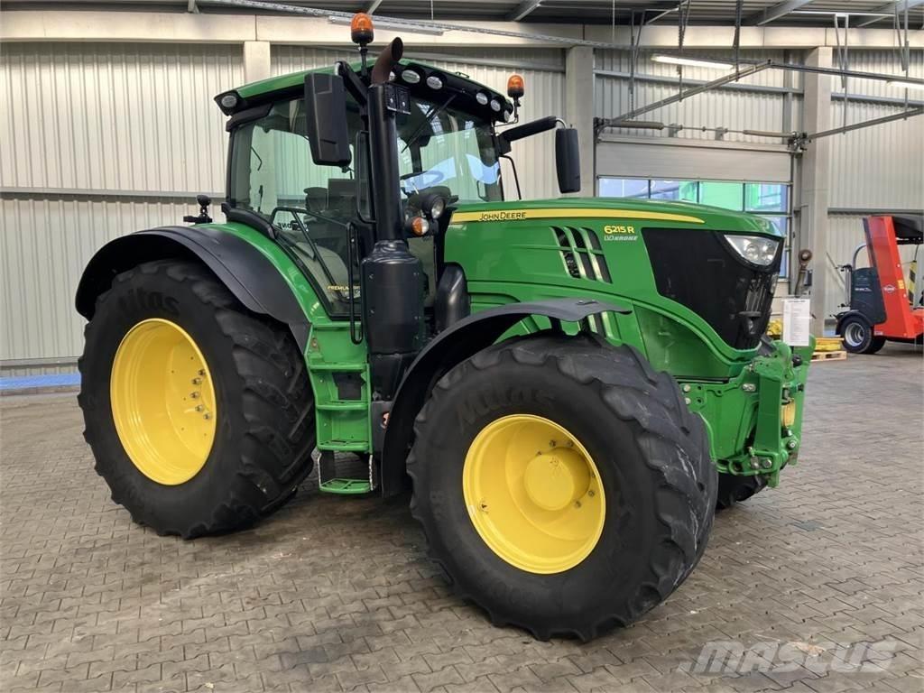 John Deere 6215R Trattori