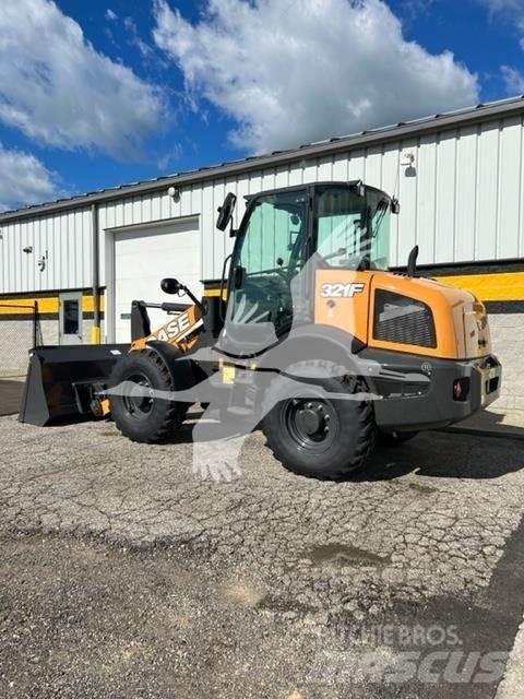 CASE 321F Pale gommate