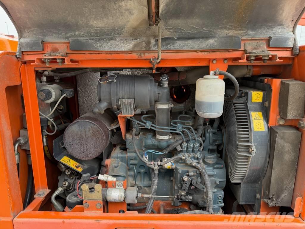 Hitachi HX 140 B-2 Piattaforme a braccio telescopico