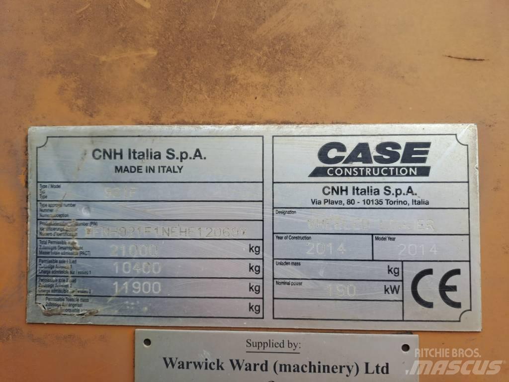 CASE 921 F Pale gommate